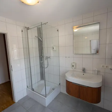 Komfort Apartmenthaus Haslbach Fgz * 레겐스부르크